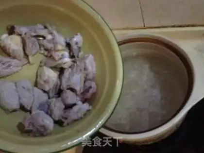 Make Fresh fig soup step 1