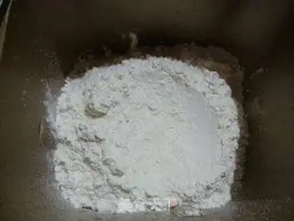 Make Pretzel lasagna step 1