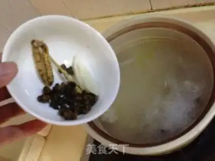 Make Fresh fig soup step 2