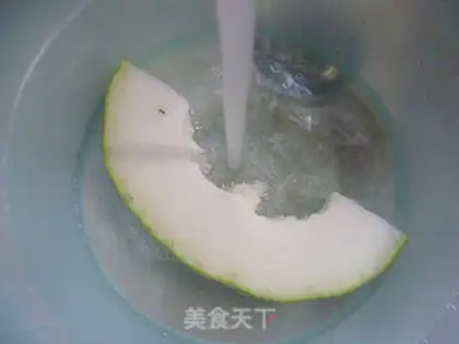 Make Beefballs, melon soup step 1
