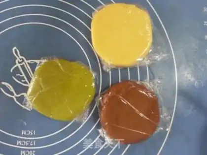 Make Button cookies step 7