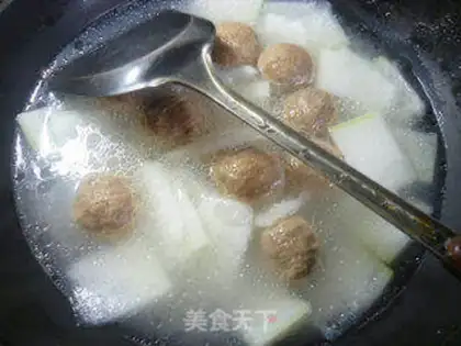 Make Beefballs, melon soup step 7