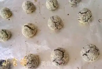 Make Chocolate cracker cookies step 9