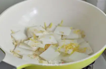 Make Shrimp-skin soup step 6