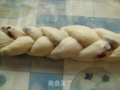 Make Cranberry croissants step 11