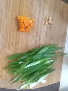 Make Onion noodles step 1