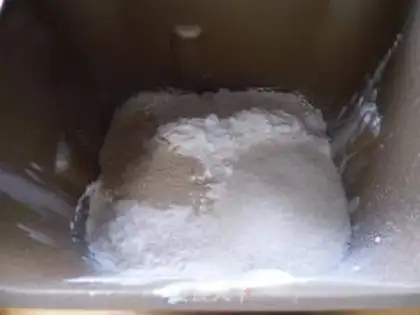 Make Milky coconut bread step 1