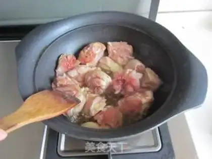 Make Three chickens on the table step 2