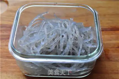 Make Hot cabbage and powder step 1