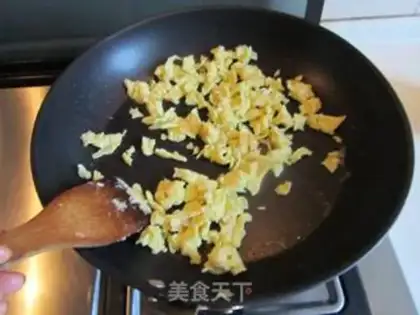 Make Bitter sausage fried rice step 3