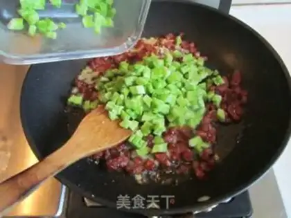 Make Bitter sausage fried rice step 6