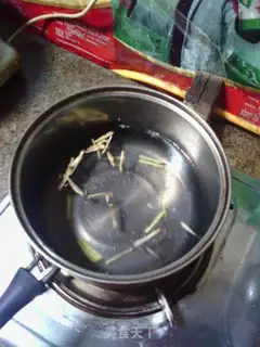 Make Flowers and melon soup step 3