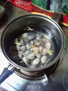 Make Flowers and melon soup step 4
