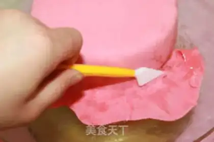 Make Rolling sugar cake step 7