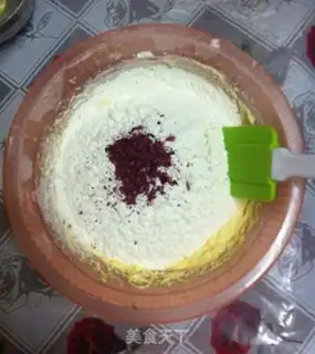 Make Rose cookies step 4