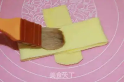 Make Rolling sugar cake step 13