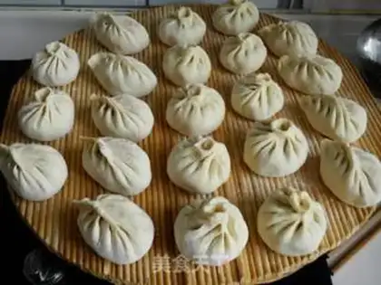 Make radish pork bun step 9