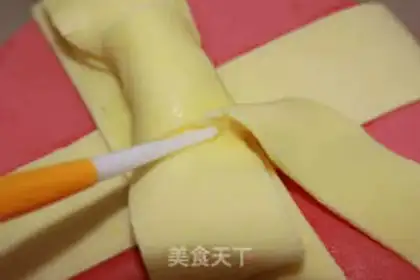 Make Rolling sugar cake step 18