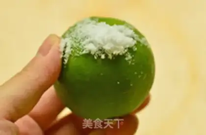 Make A green lemon honey tea step 2