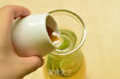 Make A green lemon honey tea step 6
