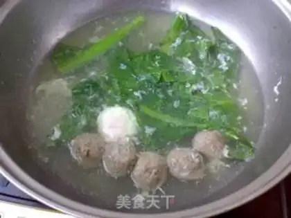 Make Spicy beefball noodles step 4