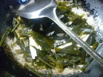 Make Tofu dry seaweed step 5