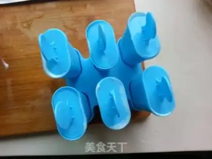 Make Mango yogurt ice step 4