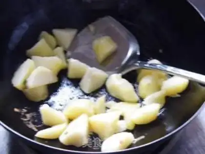 Make Spicy potatoes step 3