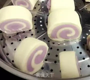 Make Potato-coloured buns step 4