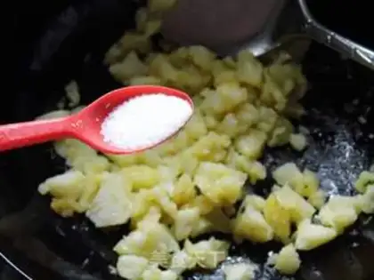 Make Spicy potatoes step 4