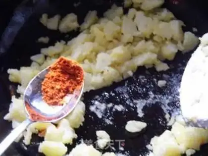 Make Spicy potatoes step 5