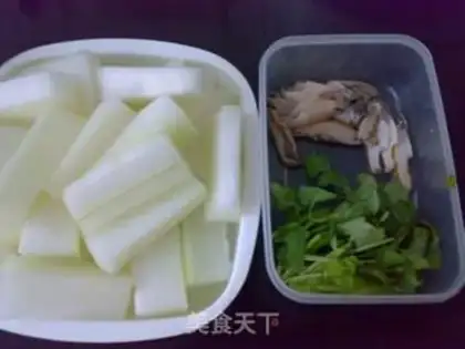 Make Poppy melon soup step 0
