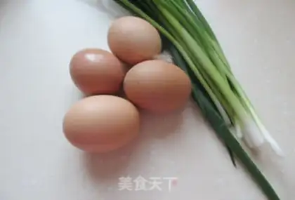 Make Onion fried eggs step 0