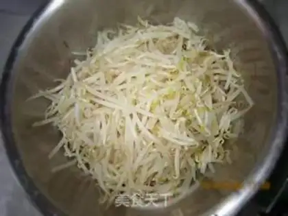 Make Spam, green bean bud step 0