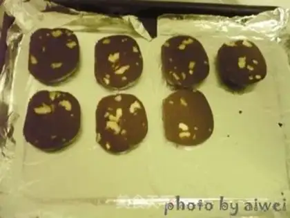 Make Coco walnut cookies step 9