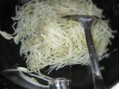 Make Spam, green bean bud step 10
