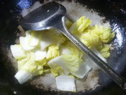 Make Tomato fried dolls step 4