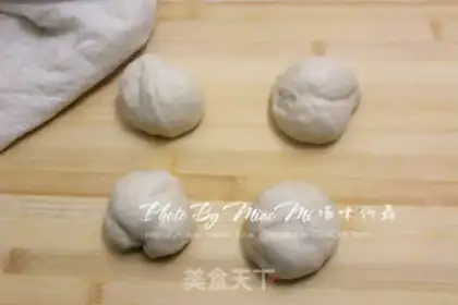 Make Strawberry jam caterpillar step 2