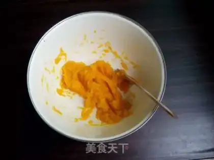 Make Pumpkin roll step 2
