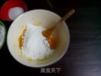 Make Pumpkin roll step 4