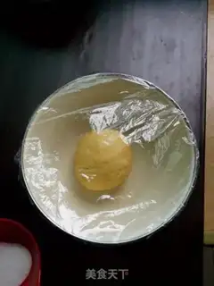 Make Pumpkin roll step 6