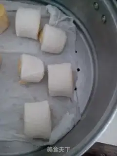 Make Pumpkin roll step 15