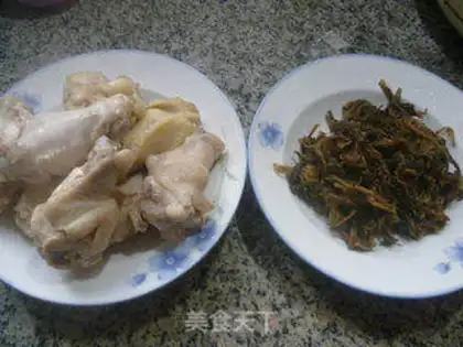 Make Plum and chicken wings step 0