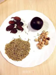 Make The private room is spicy with peanuts step 2