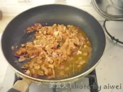 Make Tomato bacon butterflies step 6
