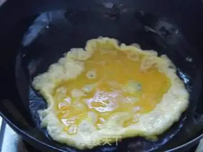 Make Chili egg fried rice step 3