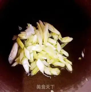 Make Onions of tomato beef step 3