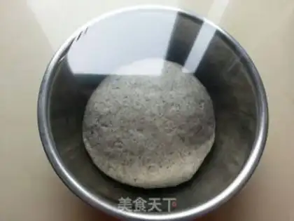 Make Black sesame rolls step 2