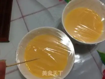 Make Autumn abalone steamed eggs step 4