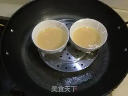 Make Autumn abalone steamed eggs step 5